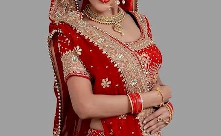 Prachi Beautician, Noida - Best Bridal & Wedding Makeup Artist in  Delhi NCR